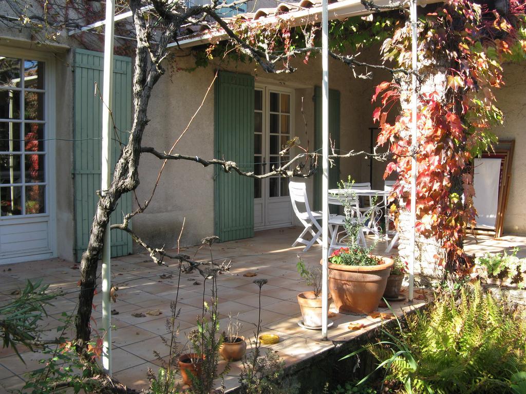 Clos Sainte-Garde Saint Didier  Exterior photo